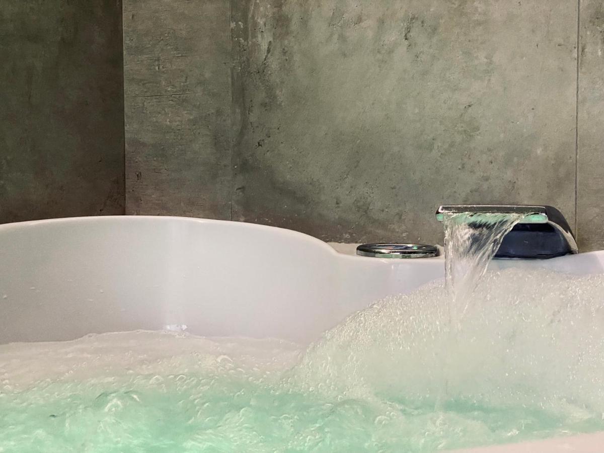 Apartment Premium Jacuzzi For Couples, Old Town Красков Екстериор снимка